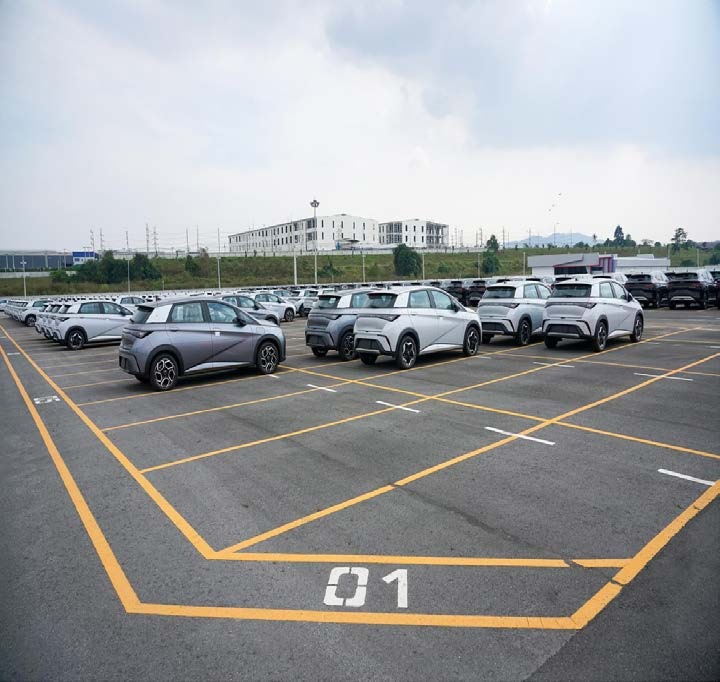 Vehicles stored at the automotive yard shown in SIAM JWD’s company profile